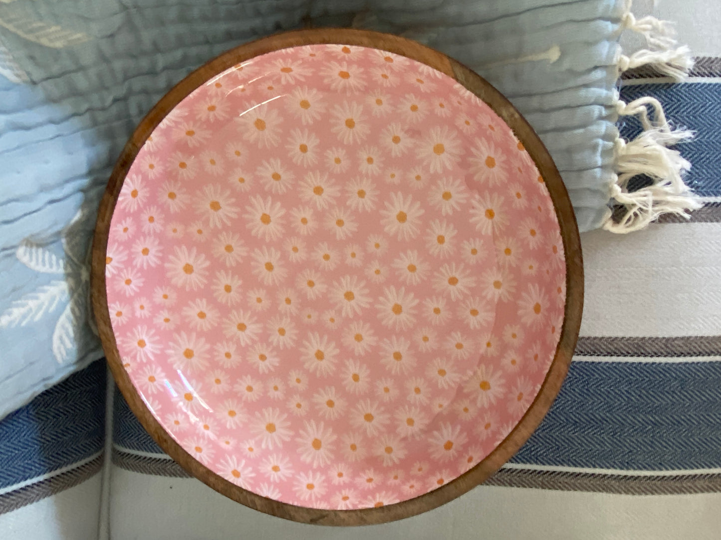 Cesta en madera y cerámica