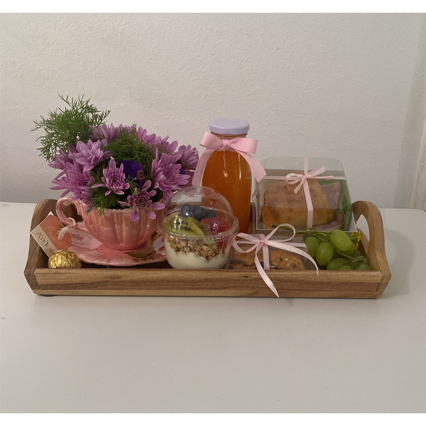 Desayuno con flores.